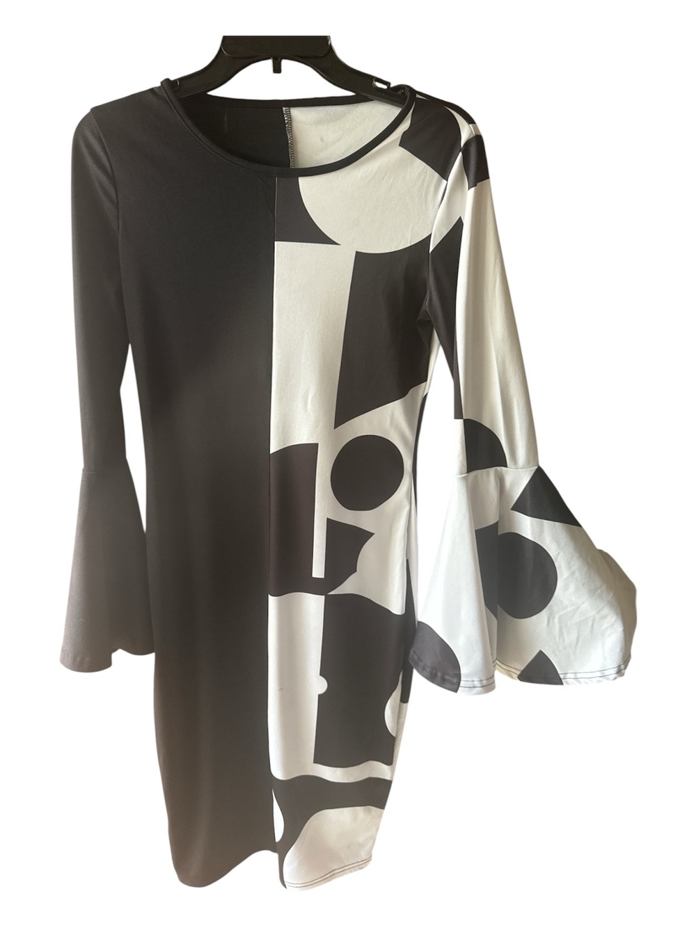 Black & White Geometric Bell Sleeve Dress size small
